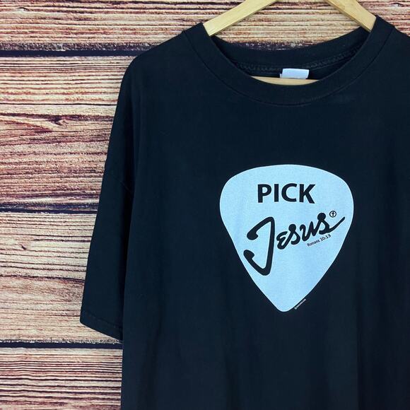 Vintage Pick Jesus Fender Parody Christian Religious T-shirt - Picture 3 of 7